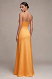 Vestido Maxi de sirena fruncido de tirantes de satén amarillo claro con abertura