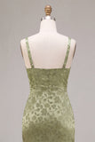 Vestido midi floral ceñido de satén verde claro con abertura