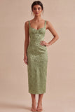 Vestido midi floral ceñido de satén verde claro con abertura