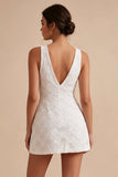 Vestido blanco pequeño de escote en V con A-Line y flor 3D