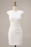 Vestido blanco pequeño de escote redondo con manga alta y manga alta