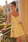 Vestido de bienvenida amarillo de tirantes finos de tirantes finos