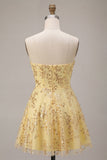 Vestido amarillo de bienvenida de lentejuelas sin tirantes y tirantes