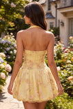 Vestido de bienvenida a casa, con escote amarillo y escote halter, bordado con flores