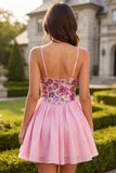 Vestido de bienvenida rosa rosa con tirantes finos y lentejuelas