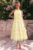 Vestido midi de línea A azul claro con escote halterno y flores 3D