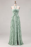 Vestido largo de dama de honor floral de gasa A-line de gasa con escote húltico, volantes y abertura de salvia