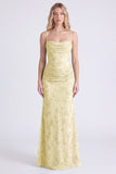 Vestido largo de dama de honor con tirantes finos florales de sirena