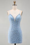 Vestido corto de bienvenida corto con tirantes finos azules y perlas