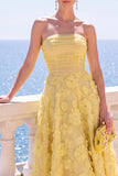 Vestido midi floral azul A-Line sin tirantes con apliques