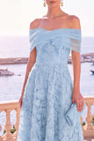 Vestido midi midi azul de línea descubierto con encaje en la espalda