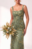 Vestido largo de dama de honor largo de terciopelo floral con cuello cuadrado sirena