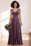 Vestido largo de dama de honor fruncido con flor negra plateada y mangas altas