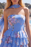 Vestido corto de bienvenida amarillo sin tirantes floral con volantes en forma de A, flor y volantes