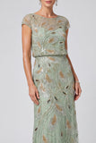 Vestido largo de madre de la novia con cuello redondo de sirenas florales verdes y mangas cortas