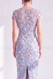 Vestido de madre de la novia azul con escote redondo y cuello redondo, con abertura