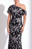 Vestido largo de madre de la novia de terciopelo fucsia fucsia de sirena, floral de un solo hombro