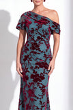 Vestido largo de madre de la novia de terciopelo fucsia fucsia de sirena, floral de un solo hombro