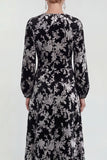 Vestido de madre de la novia midi midi floral de terciopelo fucsia con cuello redondo y manga larga