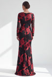Vestido largo de madre de la novia con cuello bateau de sirena roja