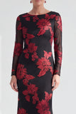 Vestido largo de madre de la novia con cuello bateau de sirena roja