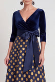 Vestido largo de Madre de la Novia de flor azul en línea A con escote en V y mangas 3/4