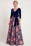Vestido largo de Madre de la Novia de flor azul en línea A con escote en V y mangas 3/4