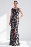 Vestido largo de madre de la novia negro floral sirena con abertura