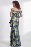 Vestido largo de sirena negra floral con volantes y abertura de sirena descubierto