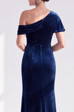 Vestido largo de madre de la novia con terciopelo burdeos sirena al descubierto en los hombros