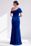 Vestido largo de madre de la novia con terciopelo burdeos sirena al descubierto en los hombros