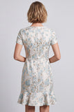 Mini vestido de trabajo azul claro con escote en V, florales y volantes, manga corta