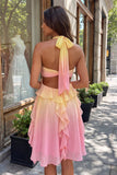 Vestido de bienvenida amarillo y rosa de gasa con escote halter con volantes y flor 3D