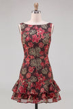 Vestido de bienvenida corto ajustado con escote bateau de flores rojas y volantes
