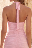 Vestido corto corto de bienvenida rosa con escote halter, bodycon fruncido y abalorios
