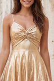 Vestido corto de bienvenida a casa de finos metálico de tirantes finos de línea A dorado