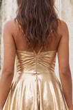 Vestido corto de bienvenida a casa de finos metálico de tirantes finos de línea A dorado