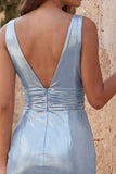 Vestido de bienvenida corto ajustado y ajustado de escote en V azul cielo metálico