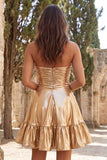 Vestido corto de bienvenida a casa, de línea A metálica metálico dorado, sin tirantes y volantes