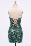 Vestido corto de bienvenida con lentejuelas verdes sin tirantes y encaje en la espalda