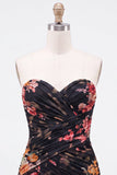 Vestido corto de bienvenida corto floral fruncido Black Sweetheart con encaje en la espalda