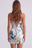 Vestido corto de bienvenida corto floral fruncido Black Sweetheart con encaje en la espalda