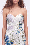 Vestido corto de bienvenida corto floral fruncido Black Sweetheart con encaje en la espalda