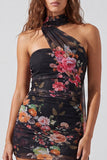 Vestido corto corto de bienvenida con flores de marfil sin tirantes con encaje recogido en la espalda