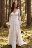 Vestido de novia de manga larga línea A de encaje marfil con abertura