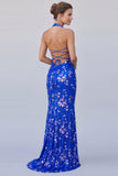 Vestido formal largo largo de sirenas azul real con cuello halterdo