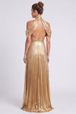Vestido formal largo en línea A plisado con cuello metálico dorado y corte