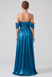Vestido formal largo de línea en A dorado metálico con hombros descubiertos y abertura