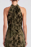 Vestido formal largo de terciopelo floral con escote halter, escote oliva