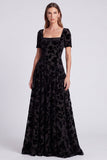Vestido formal largo de terciopelo floral de cuello cuadrado azul pavo real con mangas cortas
